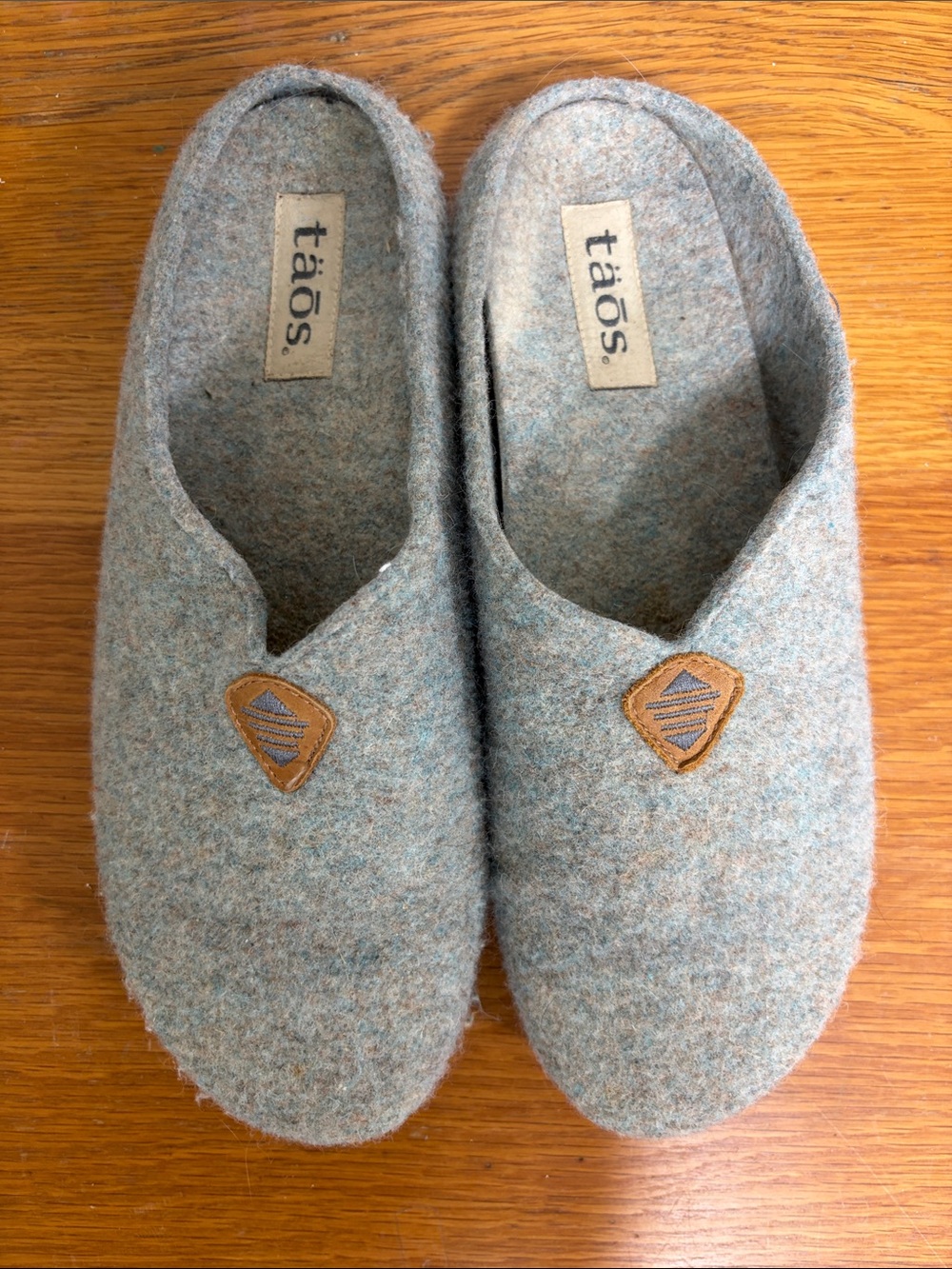 Taos Footwear Gray Felt Slip-On Slippers